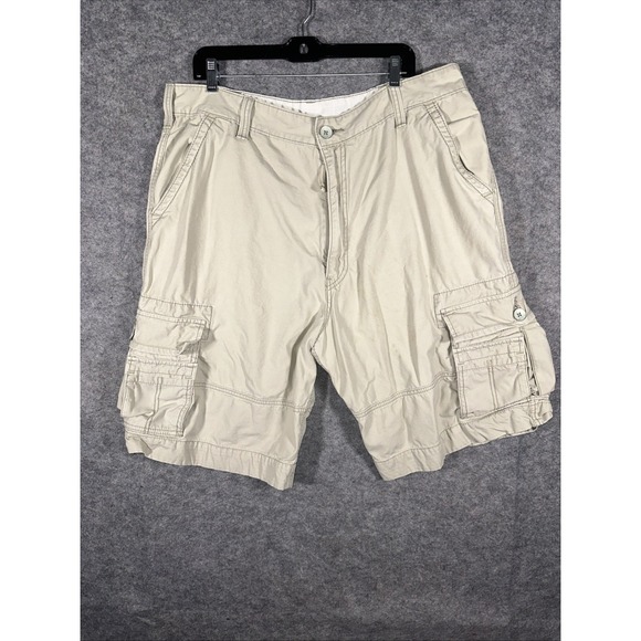 Levis Cargo Shorts Men's 38 Tan Beige Khaki‎ Chino Flap Pockets White Tab - Picture 1 of 8